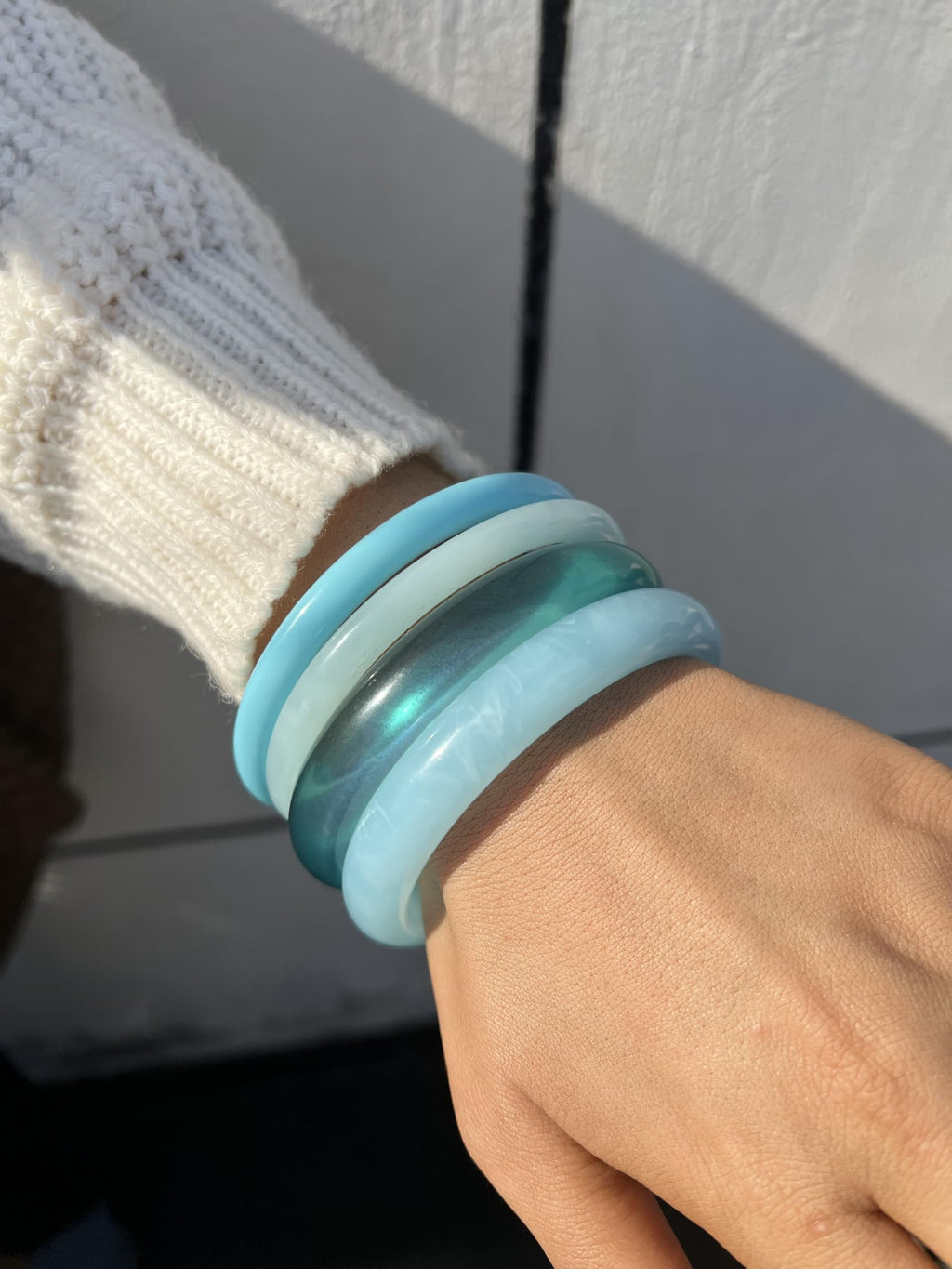 ÌF ME Acrylic Bangles Bracelets for Women, Irregular Acrylic Resin Chunky Bracelets Geometric Fashions Thick Statement bangle Set