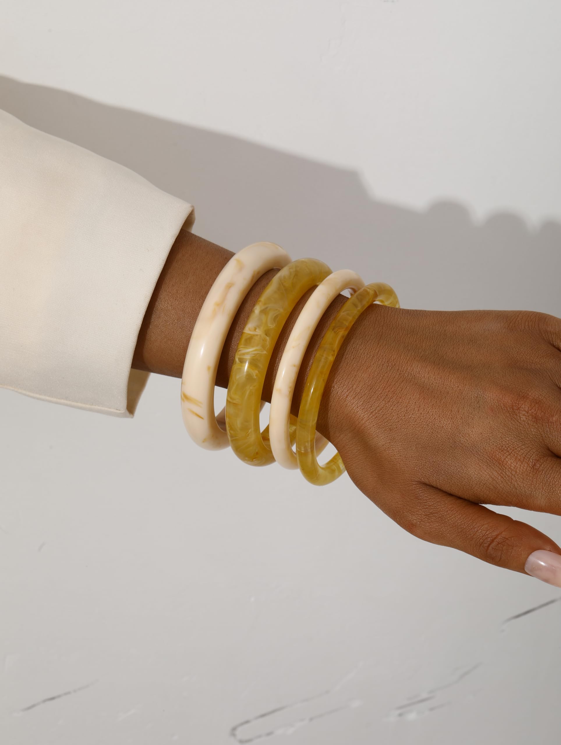 ÌF ME Acrylic Bangles Bracelets for Women, Irregular Acrylic Resin Chunky Bracelets Geometric Fashions Thick Statement bangle Set