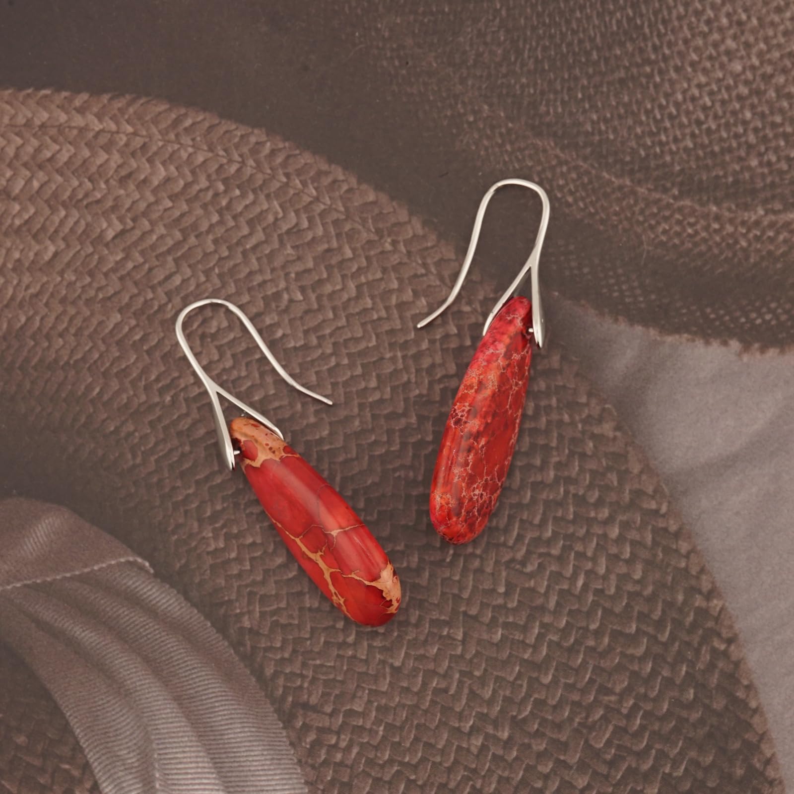 Sriomu Natural Healing Stone Fishhoop Dangle Drop Earrings Statement Gold silver earrings