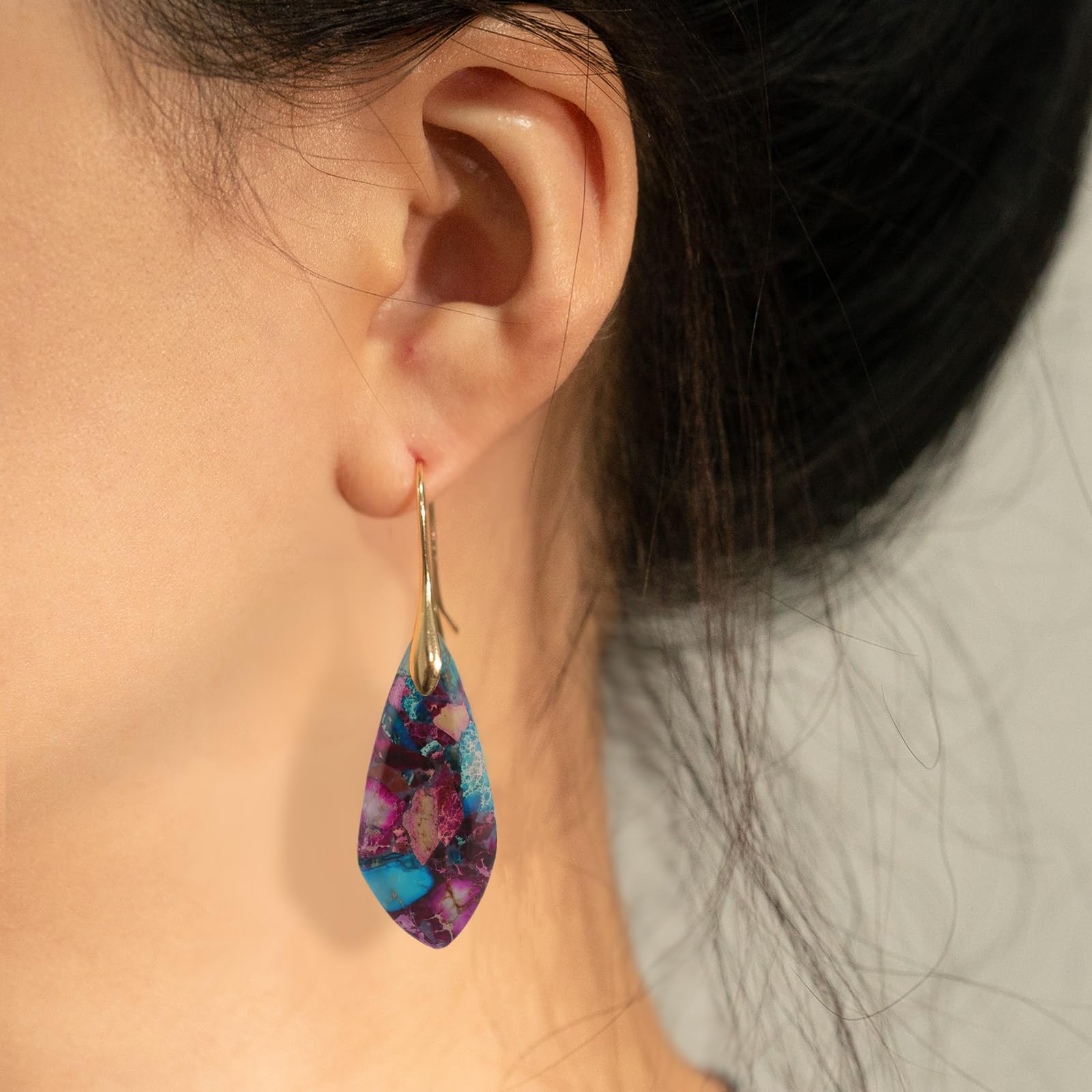 Sriomu Natural Healing Stone Fishhoop Dangle Drop Earrings Statement Gold silver earrings