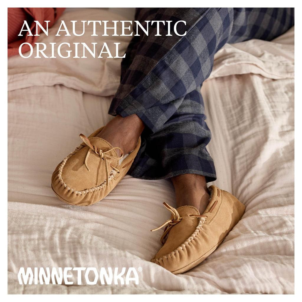 Minnetonka Men's Sheepskin Softsole Moccasin Slipper