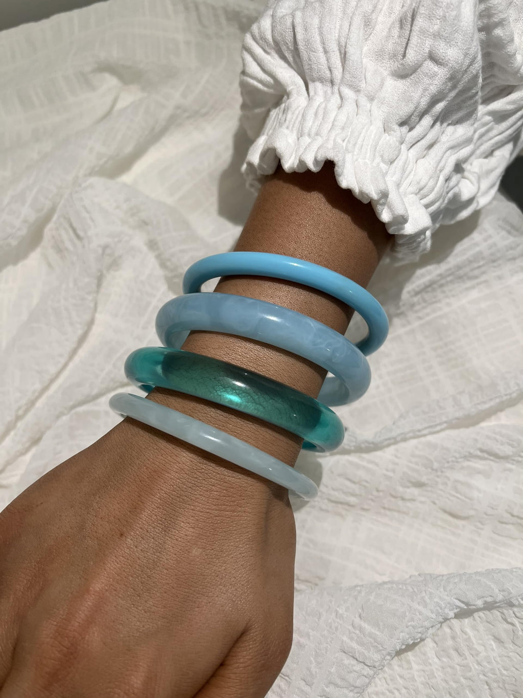 ÌF ME Acrylic Bangles Bracelets for Women, Irregular Acrylic Resin Chunky Bracelets Geometric Fashions Thick Statement bangle Set