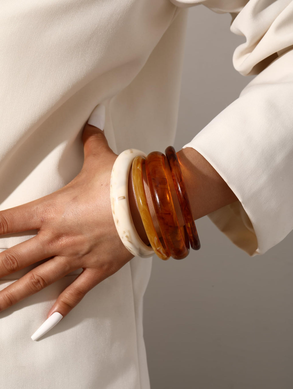 ÌF ME Acrylic Bangles Bracelets for Women, Irregular Acrylic Resin Chunky Bracelets Geometric Fashions Thick Statement bangle Set