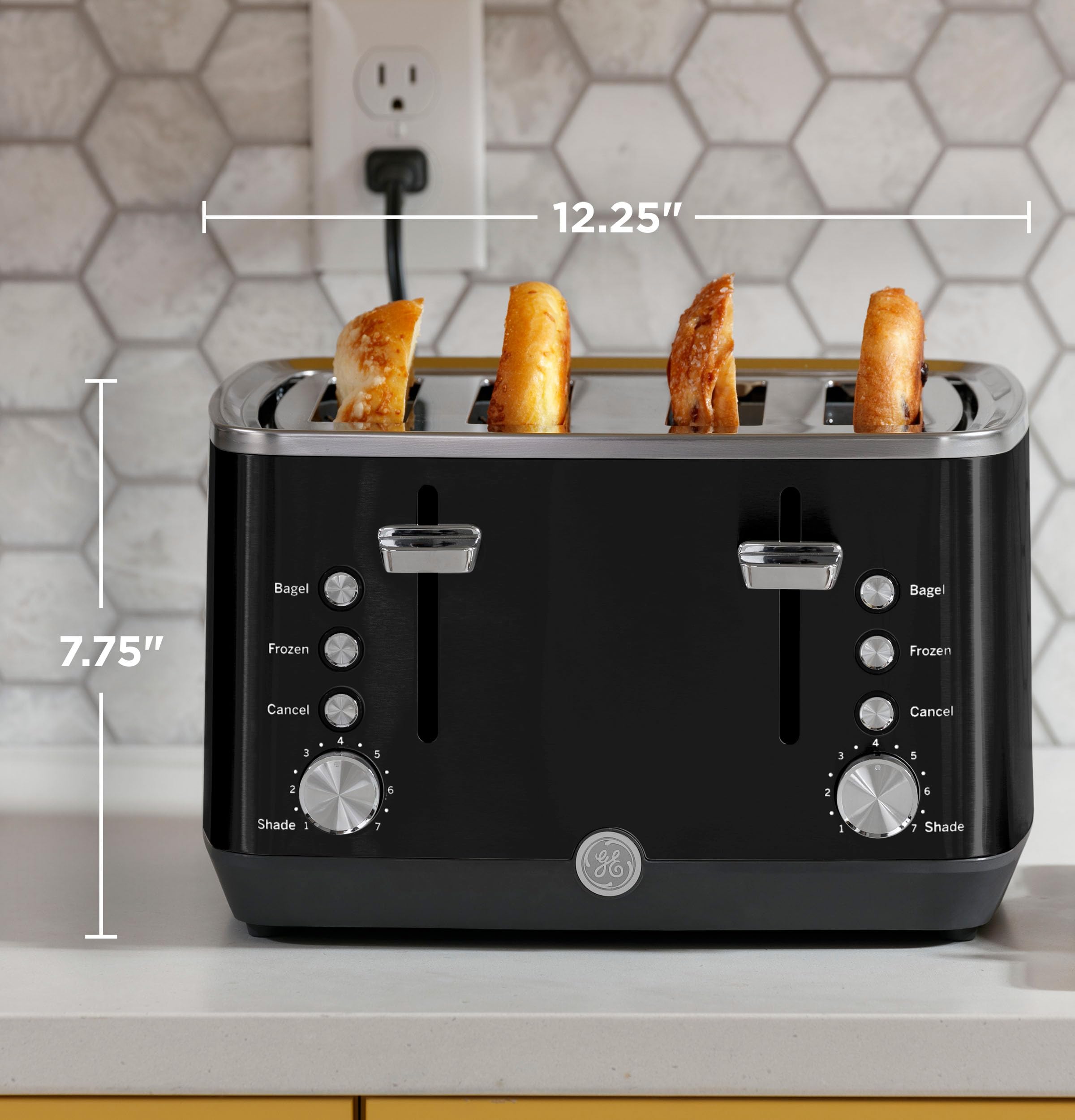 GE 4 Slice Toaster | Extra Wide Slots for Bagels, Breads, Waffles & More | 7 Shade Options | Countertop Kitchen Essentials | 1500 watt, White