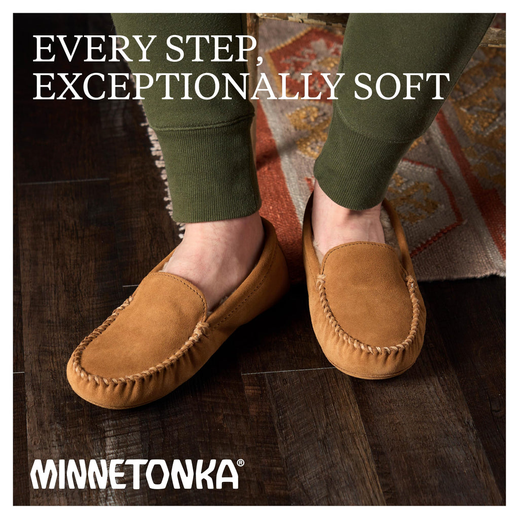 Minnetonka Men's Sheepskin Softsole Moccasin Slipper