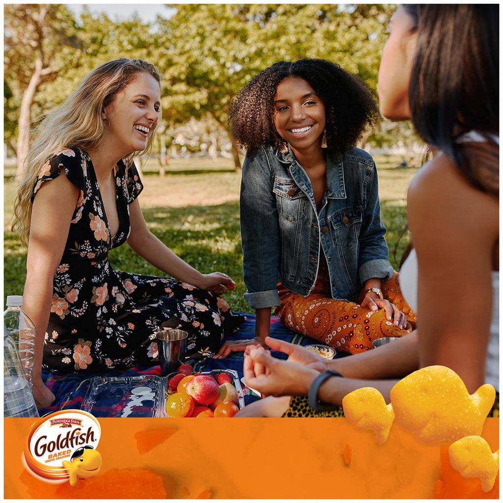 Goldfish Crackers Big Smiles Variety Pack with Cheddar, Colors, and Pretzels, Snack Packs, 30 Ct